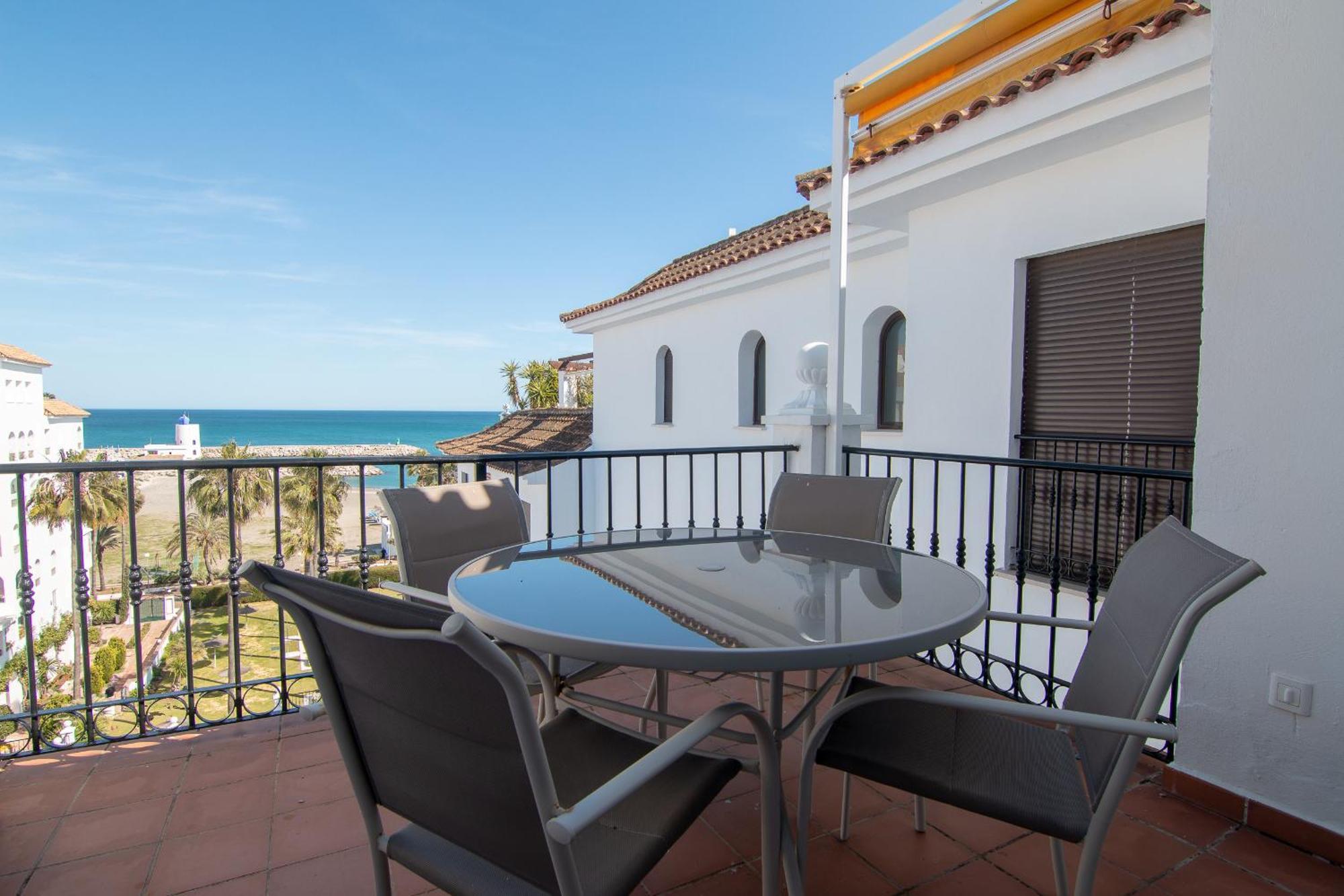 2233-Lovely 2 Bedrooms On The Beach, Pool And Port 마닐바 외부 사진